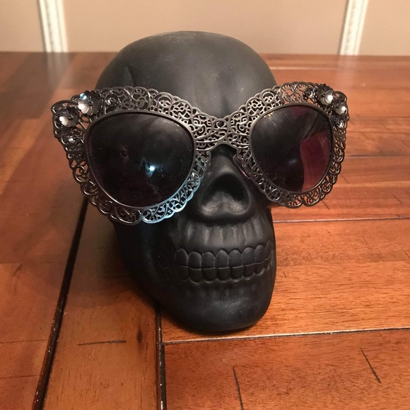 Floral Cat Eye Sunglasses - Picture 1 of 4